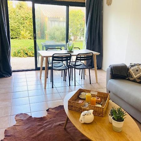 Appart Dans Residence Avec Piscine A Αρλ Εξωτερικό φωτογραφία